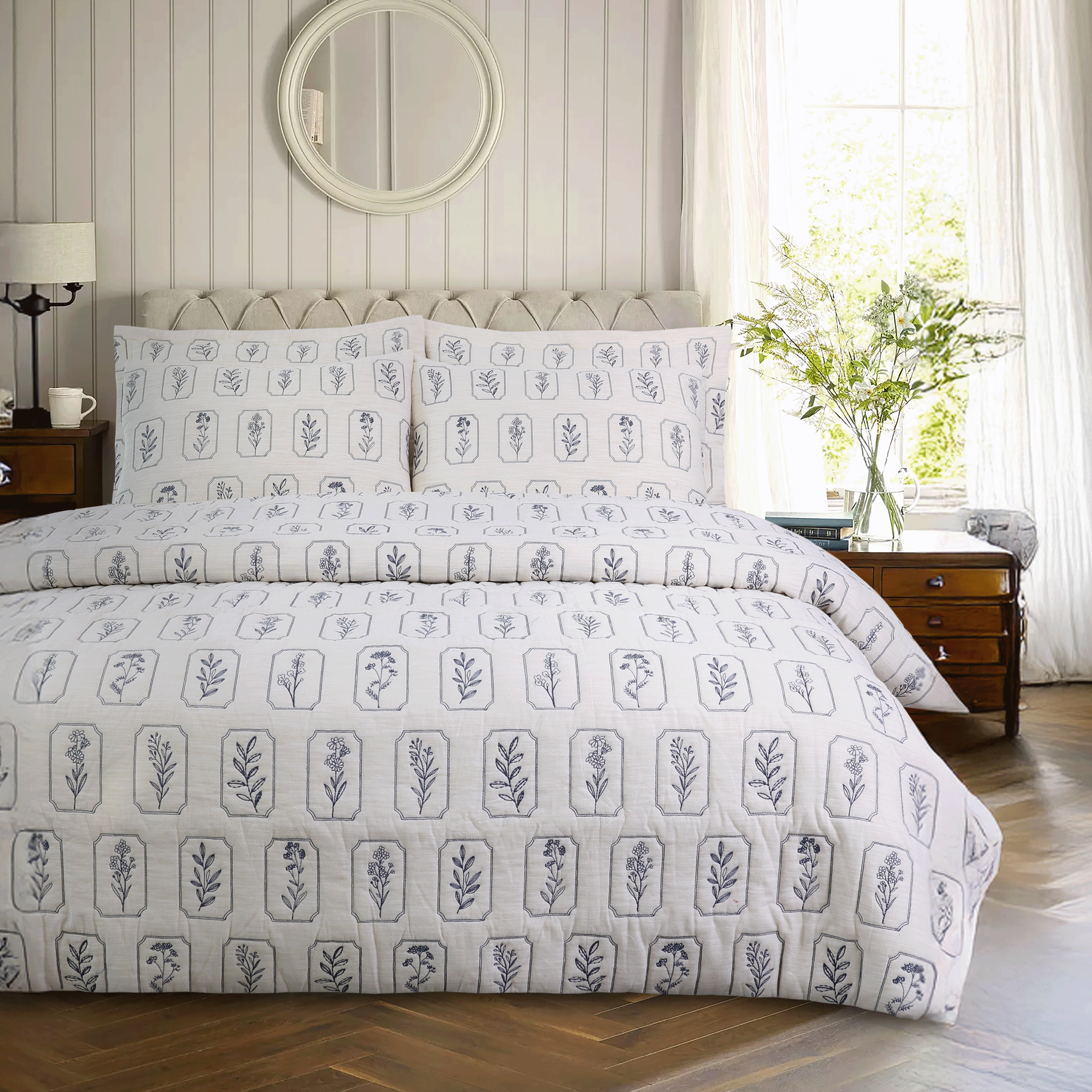 Decorative Accessories